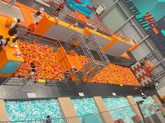-极限PLAY运动娱乐新世界·团建派对潮玩休闲馆·室内蹦极高空游乐园