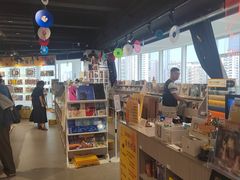 -浣熊唱片店(上海影城店)