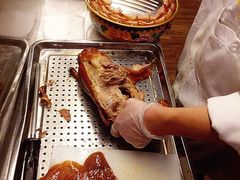 -三人行骨头王火锅(长寿店)