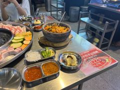 -哈哈碳都·牛肋条无限自助烤肉(台江万达店)