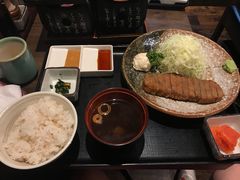 -牛かつもと村(原宿店)