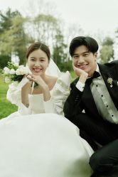 -芭莎视觉婚纱摄影(花溪店)