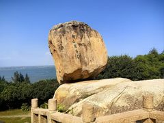 -东山风动石景区