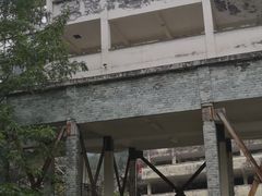 -四川汶川特大地震漩口中学遗址