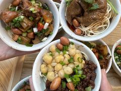 -犟一碗双椒鸡面(得意世界店)