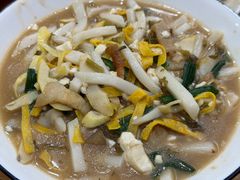 糟肉竹笋炒年糕-老袁炒年糕(富豪路店)