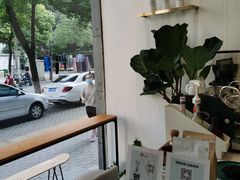 -red donkey coffee