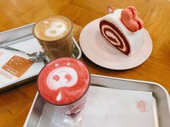 红丝绒蛋糕-WHEN PIGS FLY当猪飞