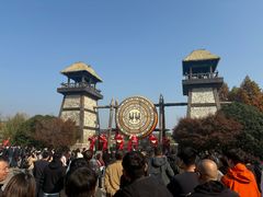 -茅山东方盐湖城景区