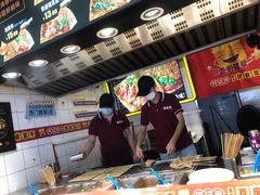 -八一路好吃街(雨田商务大厦店)