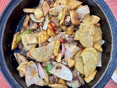 羊排炕锅肉-老钟家烤羊排·敦伊阁清真餐厅胡羊焖饼