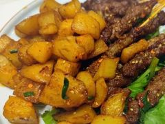 -犇逸·乐山跷脚牛肉·四川现炒(览海店)