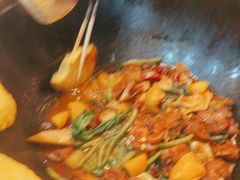 -哈尔滨烧烤·山河村铁锅炖(交大店)
