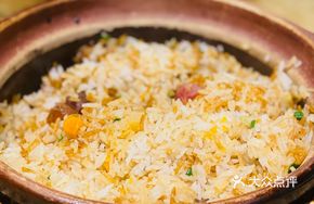 Double Delicacy Claypot Rice with Preserved Meats