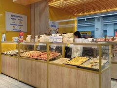 -沃尔玛(前山店)