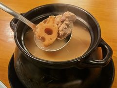 洪湖莲藕排骨汤-莲餐厅·湖北菜·潜江小龙虾店(愚园路店)