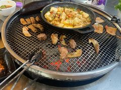 -小辣椒汤锅烧烤(温泉南街店)
