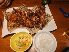 -BHC炸鸡(明洞总店)