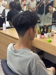-川和潮人漂色·烫染·接发