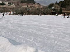 -济南卧虎山滑雪场