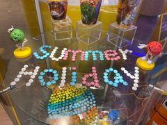 -m豆巧克力世界(上海世茂广场店)