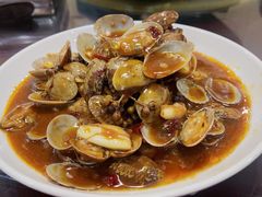 -丹水桥地锅鱼·翘嘴鲌·地方特色全鱼宴(丹江口大坝店)