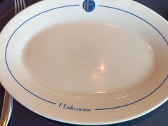 -福楼毕斯罗F Bistronome(国贸商城约会地标景观店)
