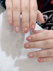 -进巍美甲