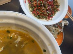 -川流不息·地道川菜·小龙虾(松东路店)