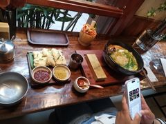 -银米·云南传统过桥米线(双廊黑金冠店)