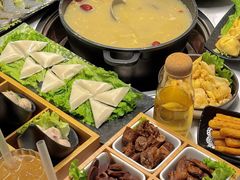 -汤宴·参须肚包鸡(南京路店)