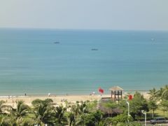 遥望海边-三亚湾海居铂尔曼度假酒店