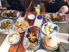 -卷心菜和避孕套餐厅(Pattaya)