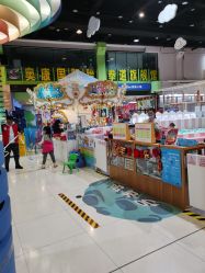 -玩塾品格乐园(宇宙太空龙旗店)