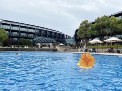 -上海滴水湖皇冠假日酒店