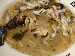 -渔语鱼酸菜鱼新川菜(来福士店)