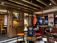 大堂-江边城外烤全鱼(方庄时代购物中心店)