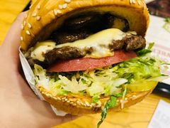 -The Habit Burger Grill 哈比特汉堡(爱琴海店)