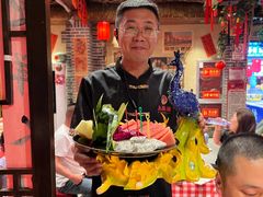 -鱼满舱.地标海鲜.正宗鲁菜(金沙滩店)