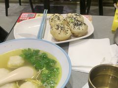 -小杨生煎(白玉兰广场店)