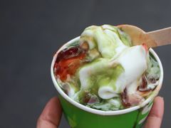 -同济大学本部学苑饮食广场