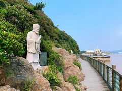 -月亮湾风景点