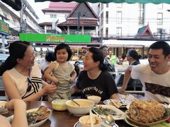 -Dang restaurant (patong phuket)