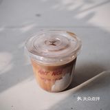 随手拍｜短暂阳光眷顾的日子恰巧在室外喝咖啡☕️