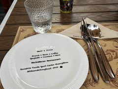 -Mark&Mars Restaurant