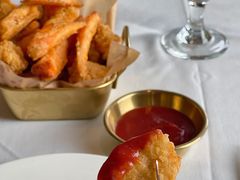 香酥嫩鸡拼黑松露梅子薯条-哈布斯扒房(华发商都店)