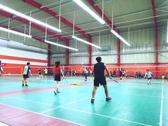 -生活时间羽毛球培训俱乐部