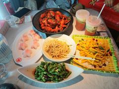 -肥肥虾庄·金牌油焖大虾(沙湖店)