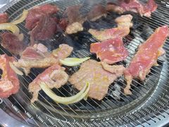 -青瓦餐厅·生鱼片·韩园烤肉(西塔店)