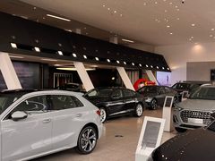 -上海永达奥诚奥迪4S店(申江路店)